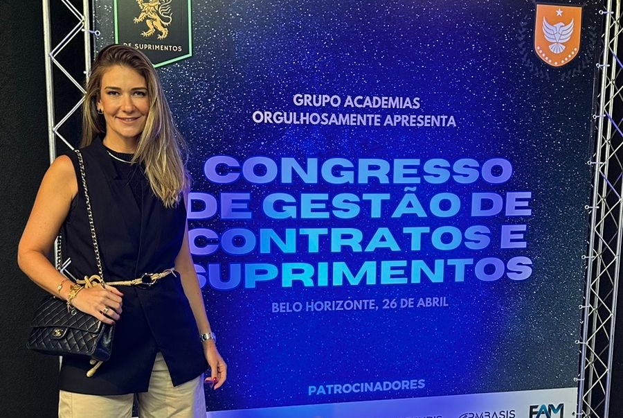 Luiza Brandelli no Congresso de Gestão de Contratos e Suprimentos